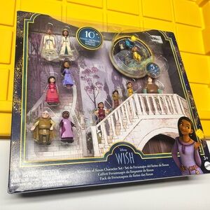 Disney Wish Kingdom of Rosas Character Small Doll Set 10 Posable Mini